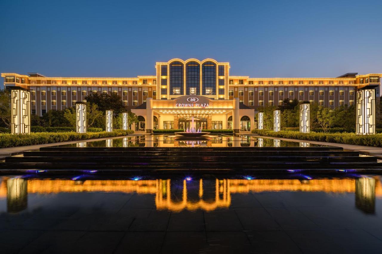 Crowne Plaza Zhengzhou, An Ihg Hotel Exterior photo